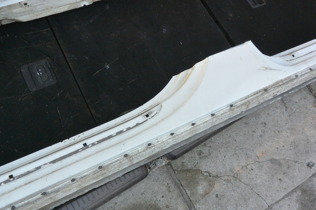 фото №4, Поріг правий лівий lr9a audi q7 4l