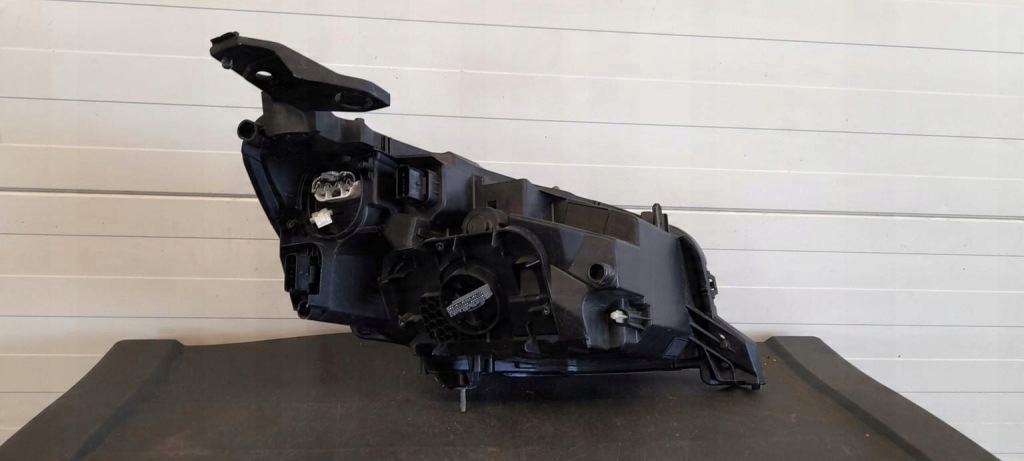 Фара передняя левая peugeot 208/2008 full led 2019 Недорого