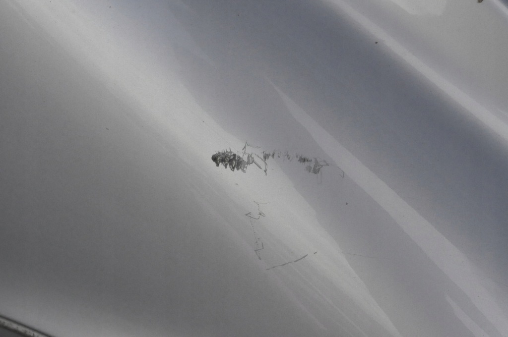 Volvo c3006-09 крило правий перед передній Зі Шроту