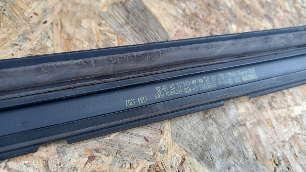 фото №8, Молдинг дахова ліва volvo v70 ii lift 05r 2.4b 39992702