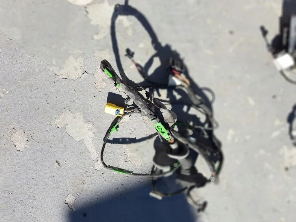 фото №1, Audi a6 c6 жгут дверь правый перед 4f1971030ad