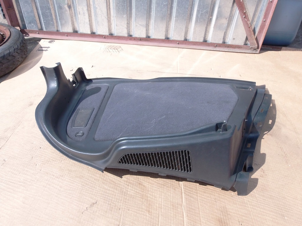 фото №7, Обшивка багажника правий audi a3 8l 3 двері 8l3863880