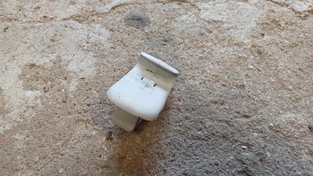 фото №1, Mazda 3 09-13 bl кронштейн защита солнцезащитный