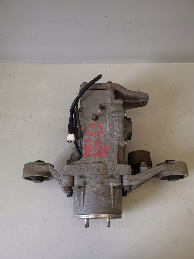 фото №1, Toyota rav4 iv міст задній 2.2 d автоматична коробка передач ідеальний стан