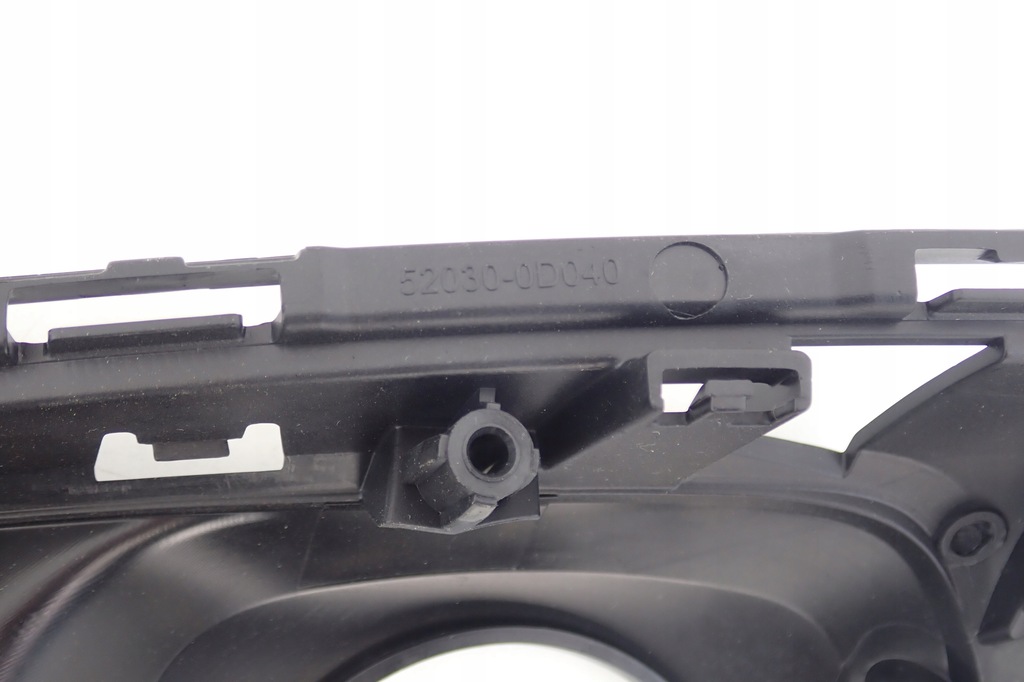 фото №5, Toyota yaris 2017- заглушка права рамка решітка