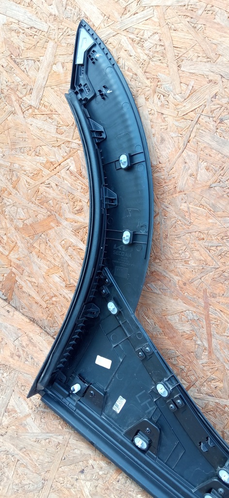 фото №10, Kia ev6 2021- молдинг накладка дверь левый задняя левая задняя mat 87733-cv000