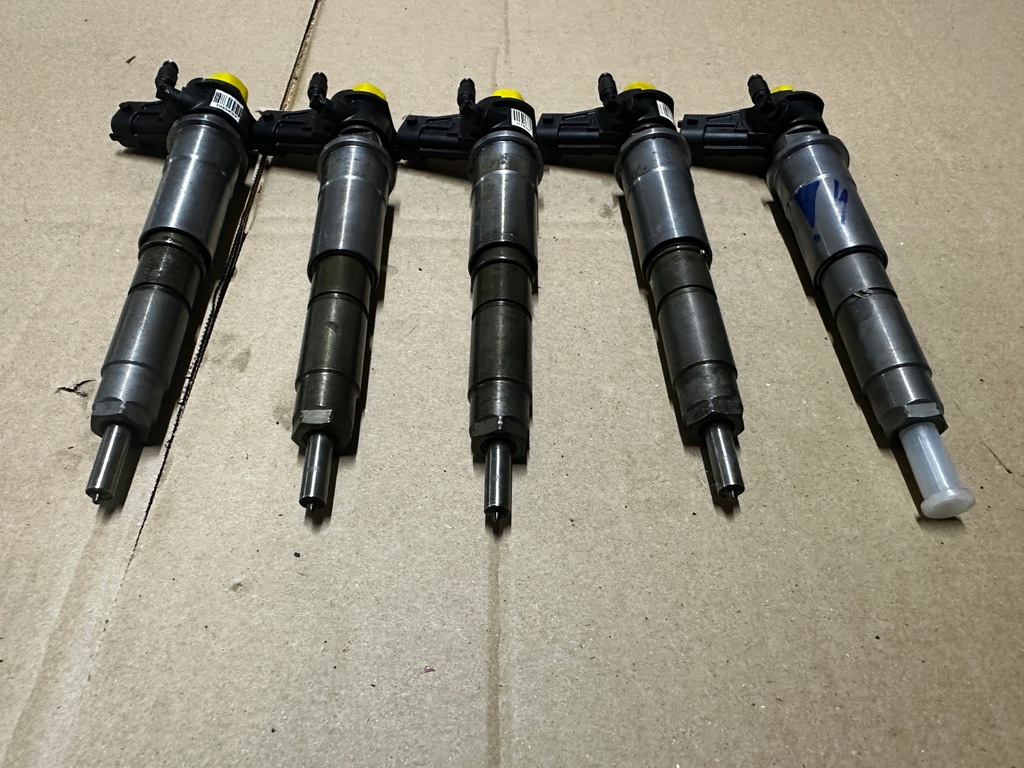 фото №8, Форсунка trafic ii koleos 2.0dci 7701476567