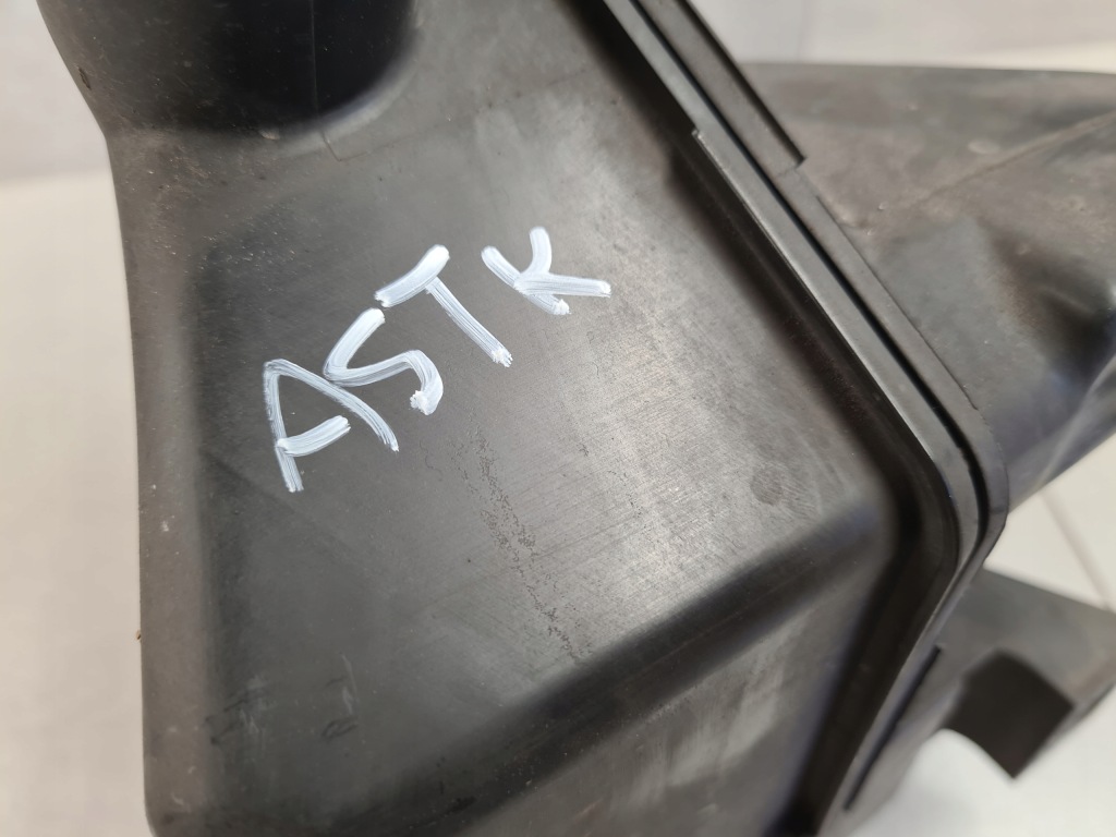 Бачок бак розпилювача помпа opel astra v k kompletny 39010941 в Україні