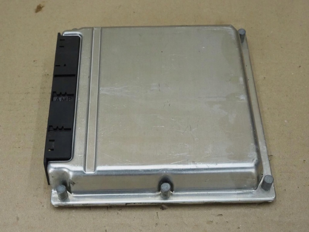 Блок управления бортовой компьютер двигатель mercedes w203 2.2 cdi a0001535279 Доставка