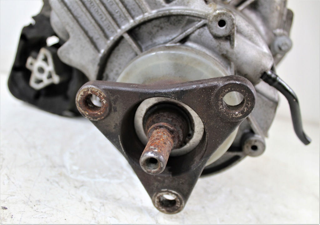 фото №11, Редуктор распределитель привода bmw x5 e70 3.0d 7599886