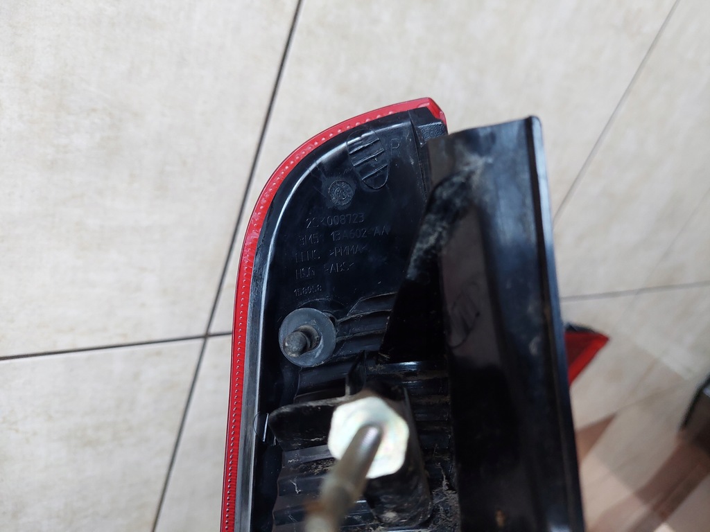 фото №6, Лампа - правый задняя --- ford c-max mk1