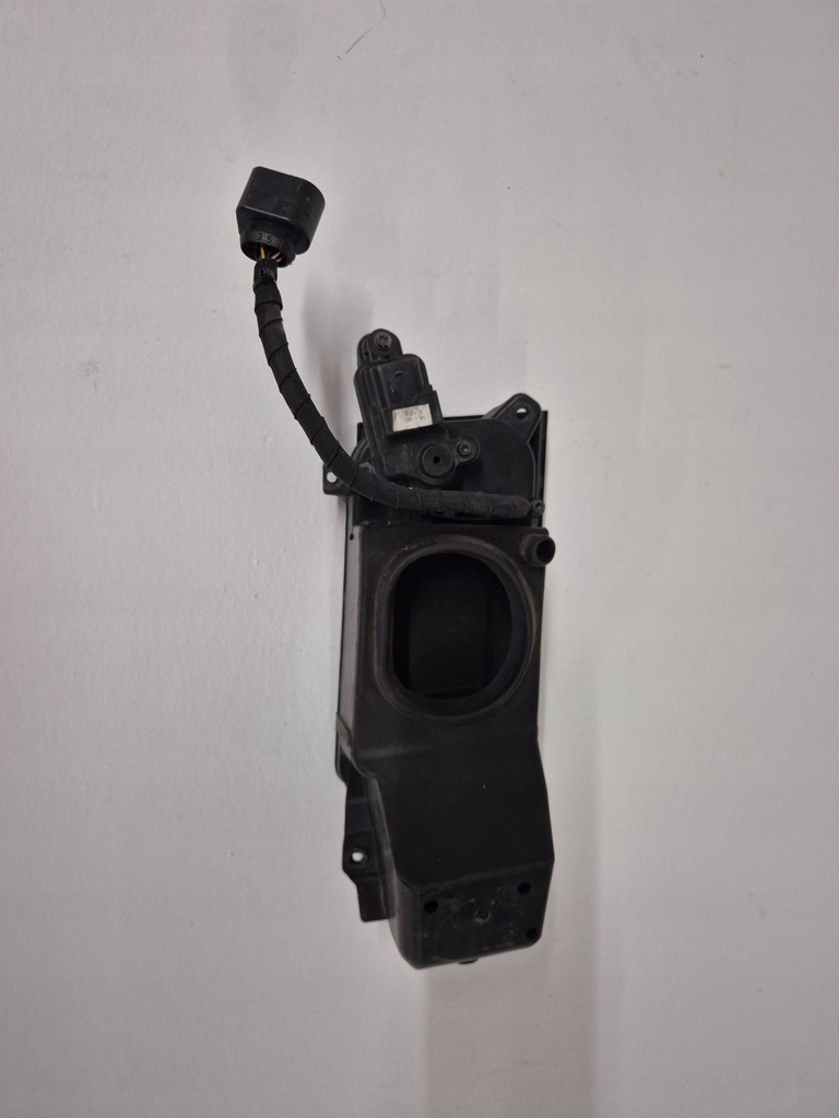 фото №5, Крышка разъём зарядки перед сторона левая volkswagen arteon 3g8853396