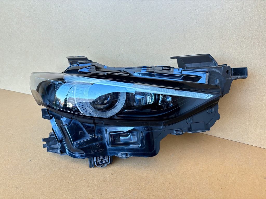 фото №1, Лампа full led перед правая mazda 3 bp 19-