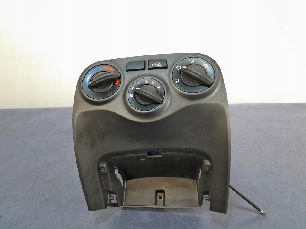 фото №1, Kia rio ii панель рамка кондиционера обдув