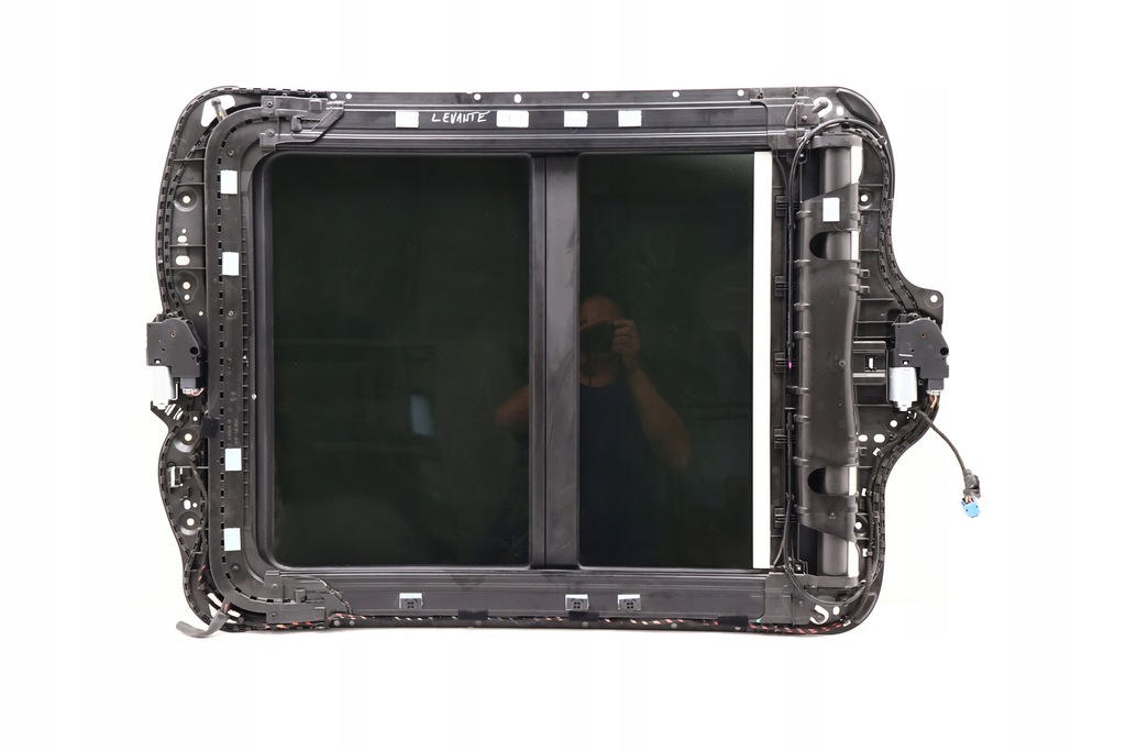 фото №7, Maserati levante панорама люк