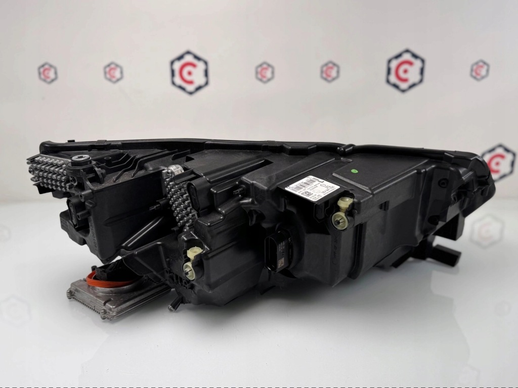 Фара левая перед skoda octavia iv full led Оригинал