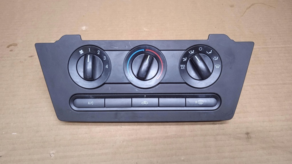 фото №1, Ford fusion mk1 usa панель обдув кондиционера