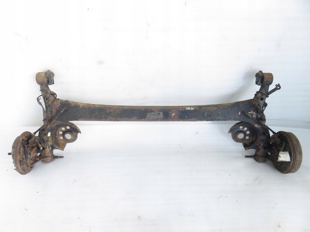 Купить Балка задний  toyota yaris i p1 hb