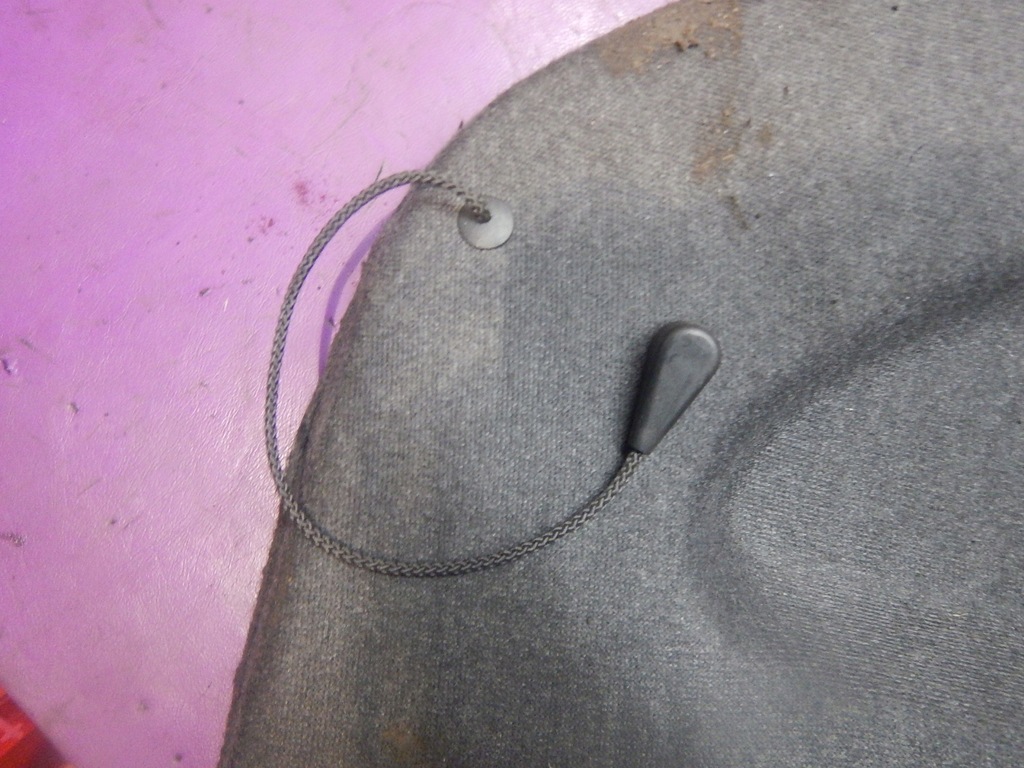 фото №4, Renault megane ii hb 5d полиця багажника 8200034999