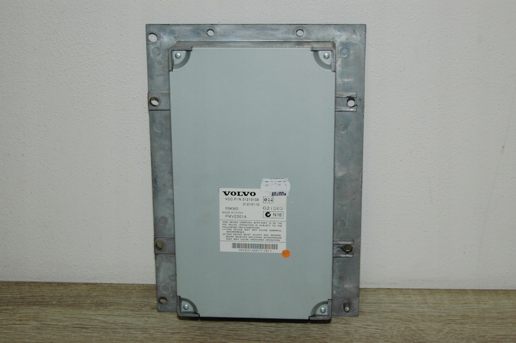 фото №1, Підсилювач радіо 31210108 volvo v50 s40ii c30 04-