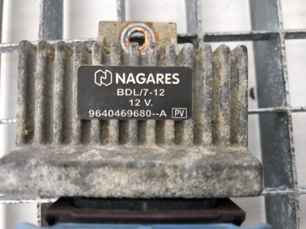 фото №3, Реле свеча накаливания renault master ii 9640469680 2.5 115km модуль