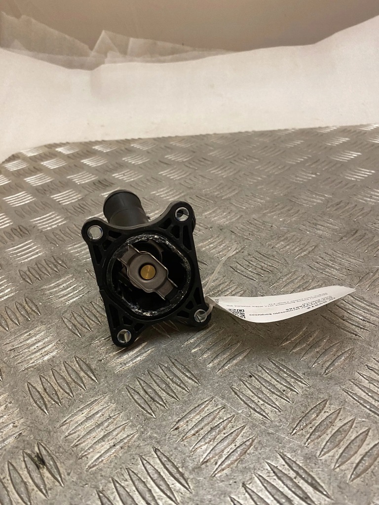 фото №7, Volvo xc90 2017 термостат / корпус термостата