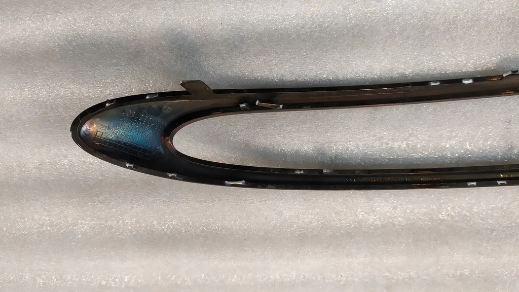 фото №8, Молдинг бампера права mercedes-benz cls w257