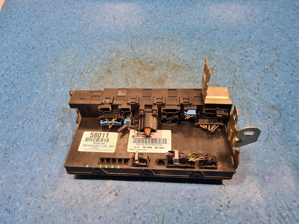 фото №1, Mercedes w203 lift kombi модуль sam 2035453701