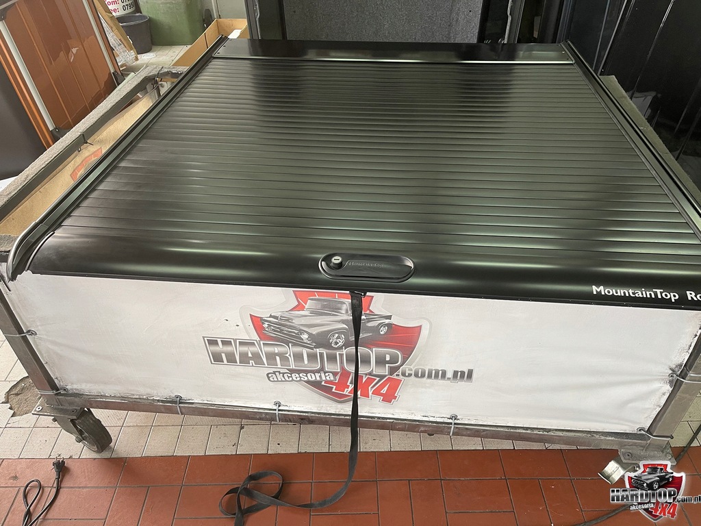 фото №1, Шторка roll'n'lock mercedes x