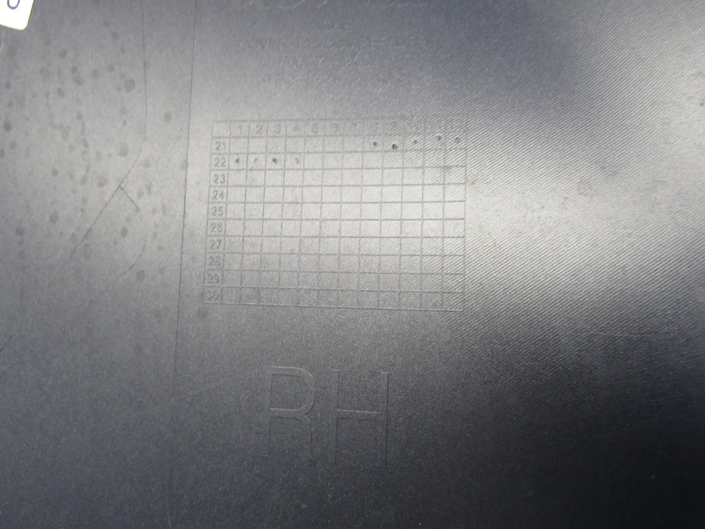 фото №10, Kia sportage v уголок бампера правый задняя 21r--