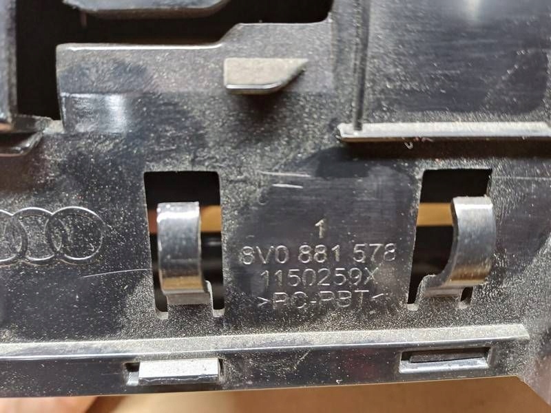 фото №6, Бардачок сиденье правый audi a3 8v 8v0881578