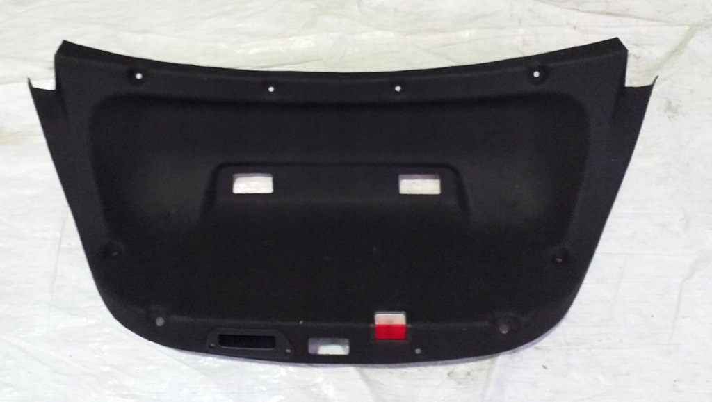 фото №1, Mercedes w205 обивка крышки задняя багажника