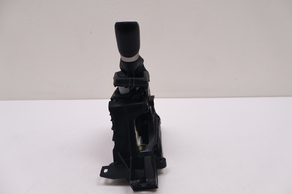 фото №7, Lexus rx iv 450h домкрат рычаг переключения передач pa66-gf33