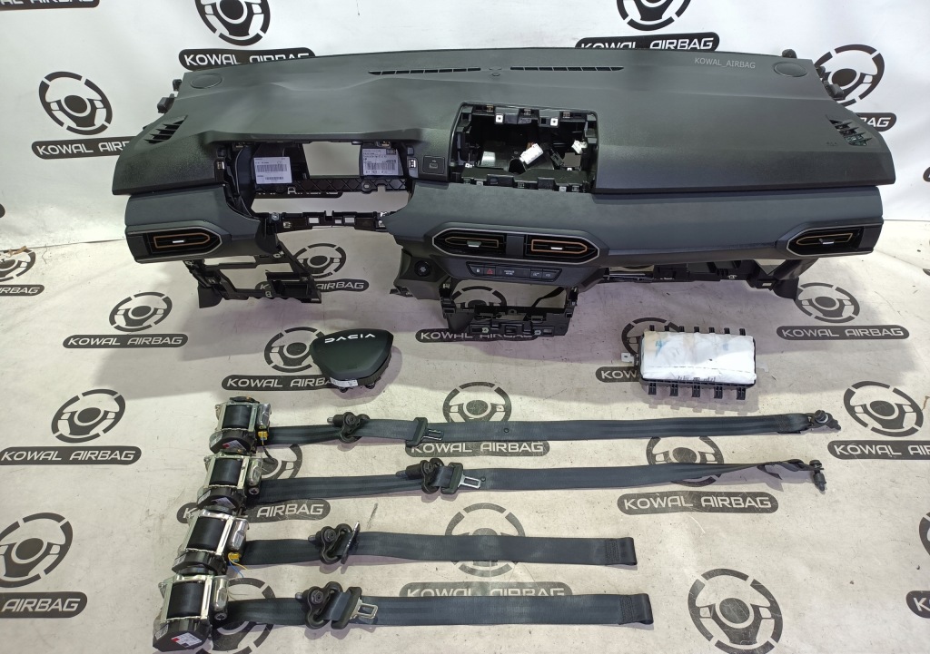 фото №1, Dacia sandero 3 iii stepway lift панель приладів консоль подушка безпеки ремені оригінал nowa