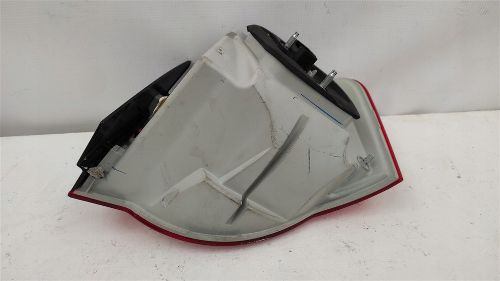 фото №9, Лампа левая задняя vw jetta 1k5 2005-2011 hella