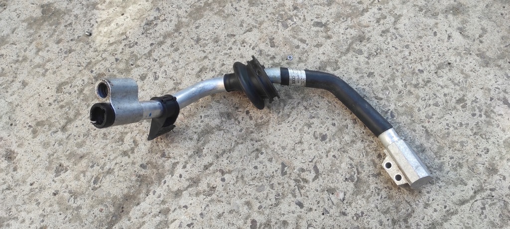 фото №1, Шланг трубка кондиционера audi sq5 q5 8r 2.0 tdi 8r1260712d