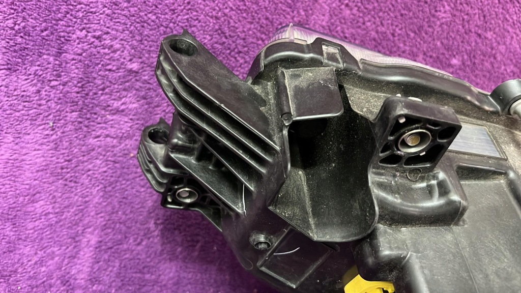 фото №4, Лампа mercedes actros mp5 lift a61 лампочка + led тонированная левая комплектная