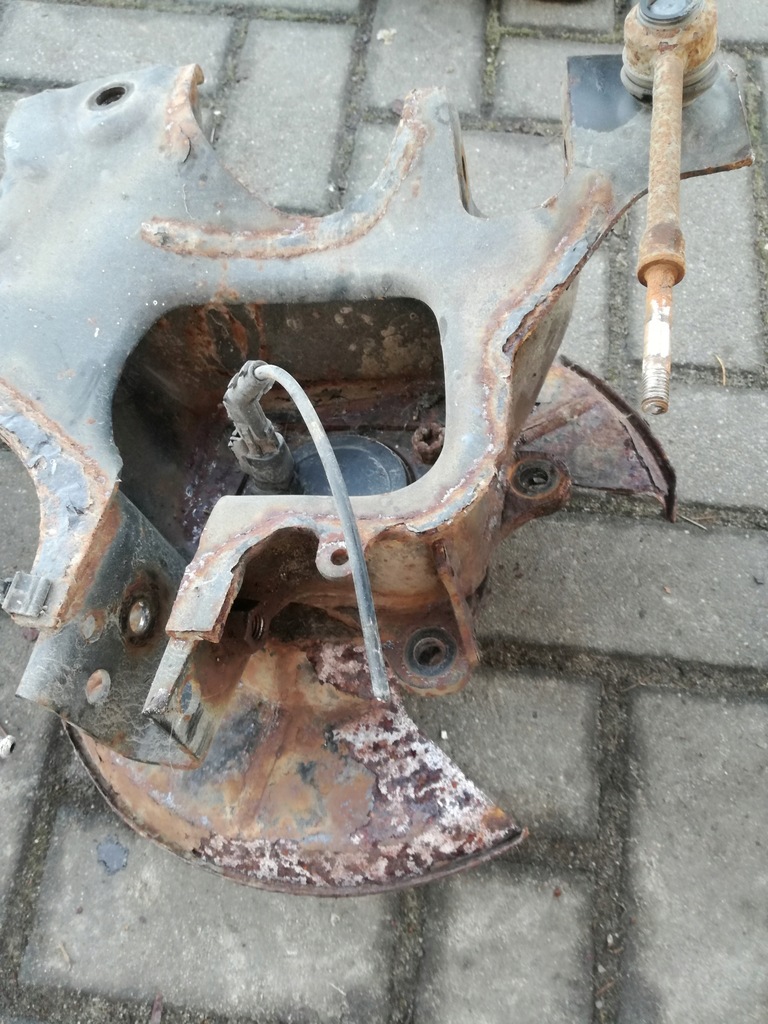 фото №4, Volvo v60 2010 - 2018 rok поворотный кулак ступица рычаг левый задняя