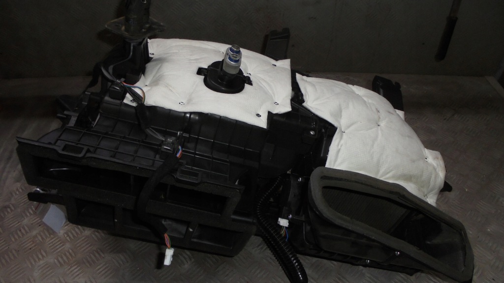 фото №1, Обігрівач корпус обігрівача hyundai veloster 2012