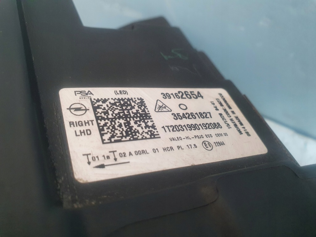 фото №5, Лампа opel corsa f full led правая перед передняя