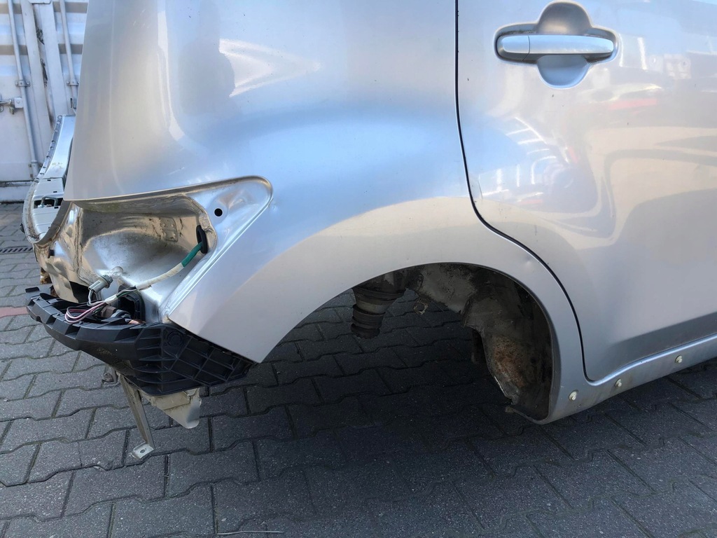 фото №4, Daihatsu materia 06- чверть права задня pas задній