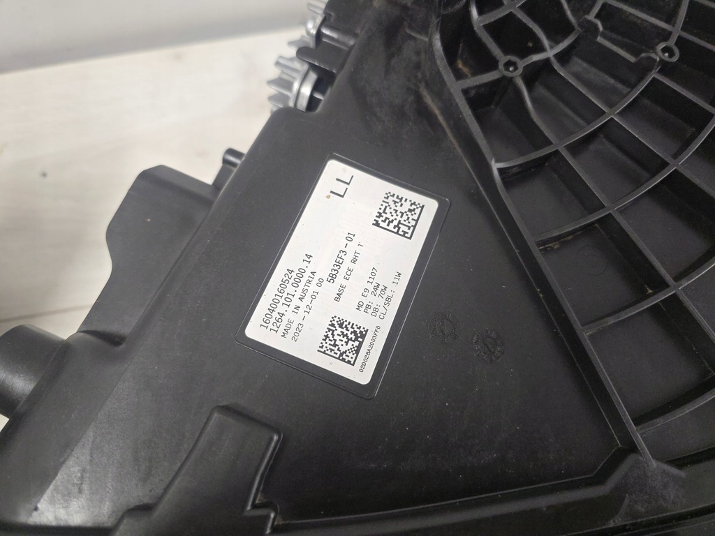 фото №13, Лампа левая правая bmw 7 g70 комплектная base