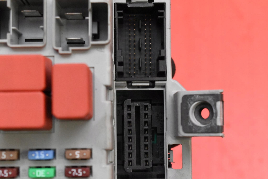 фото №13, Коробка предохранителей 406626 lancia delta 3 iii 1.4 t-jet 150 km 08-14