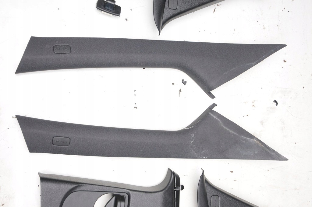 фото №15, Mercedes b w246 lift 2018r стеля czarna ручки сонцезахисний козирок лампа