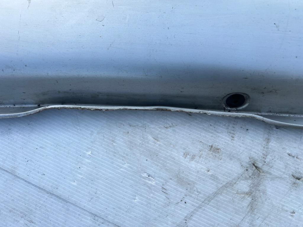 Молдинг накладка поріг права mercedes ml w163 1636900240 в Україні