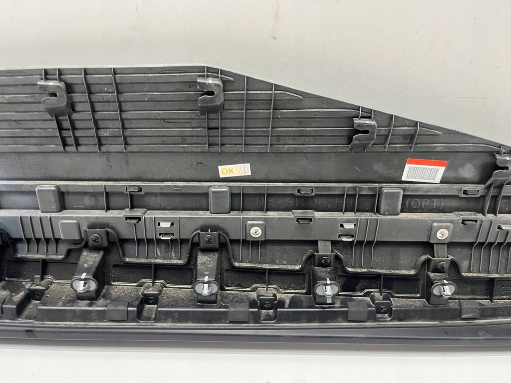 фото №8, Hyundai ioniq v 5 молдинг накладка двері задня права 87732-gi100