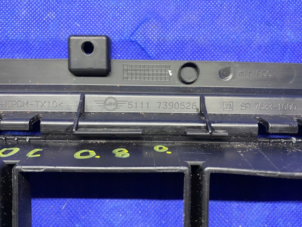 Mini countryman f60 решётка решётка радиатора передний бампера средняя pdc 7390526 Киев