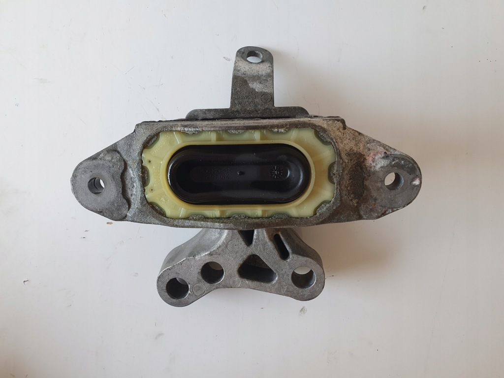 Opel zafira c кронштейн подушка коробки b20dth 2.0d с Разборки