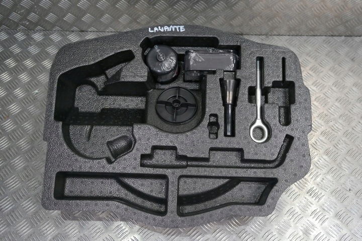 фото №1, Maserati levante набор ремонтный колеса