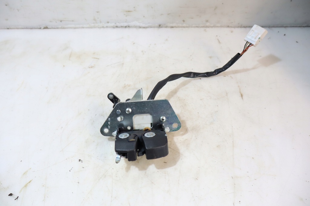 фото №1, Замок кришки багажника fiat linea